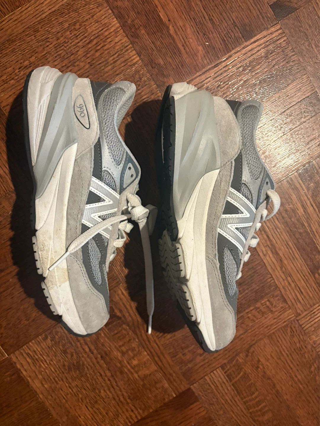 New Balance 990v6 Grey Running Shoes - photo 2