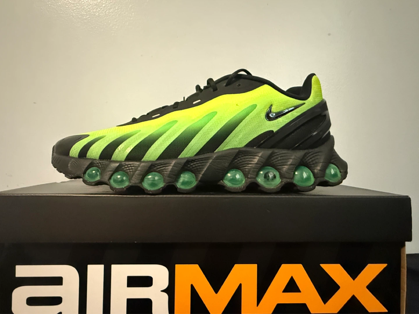 NIKE AIR MAX DN8 (VOLT & BLACK) **Sz 12** $80 FIRM - photo 4