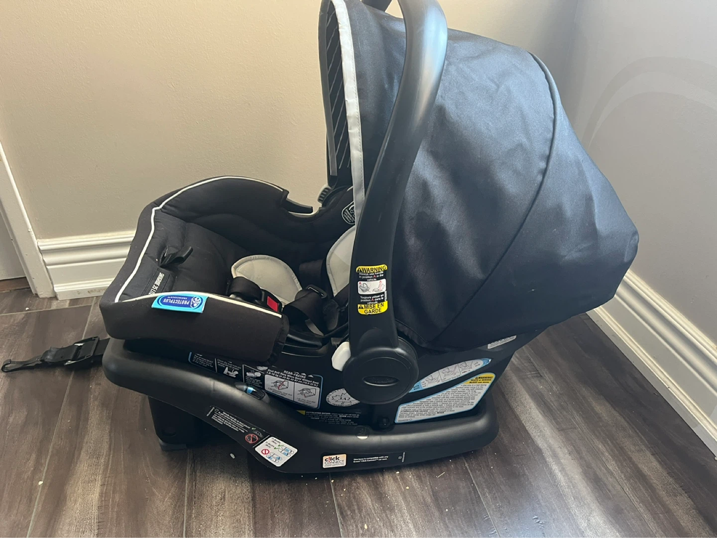 Graco SnugRide 35 Lite LX Infant Car Seat - photo 4