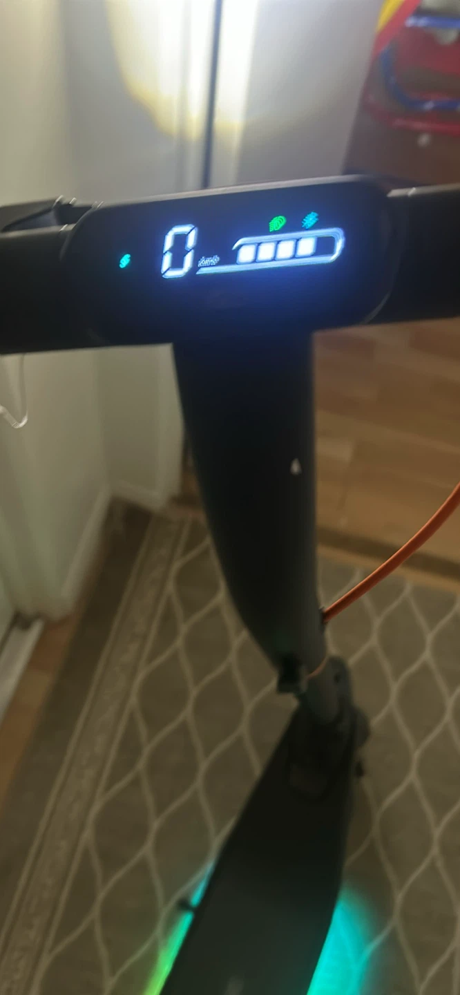Ninebot e2 pro - photo 2