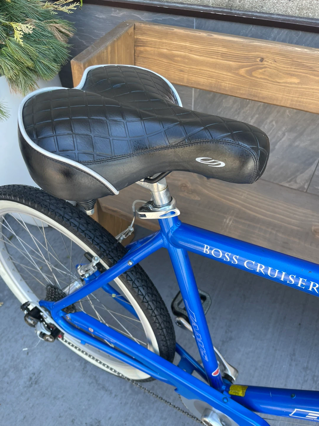 7 Speed Blue BOSS Cruiser Bicycle - photo 2