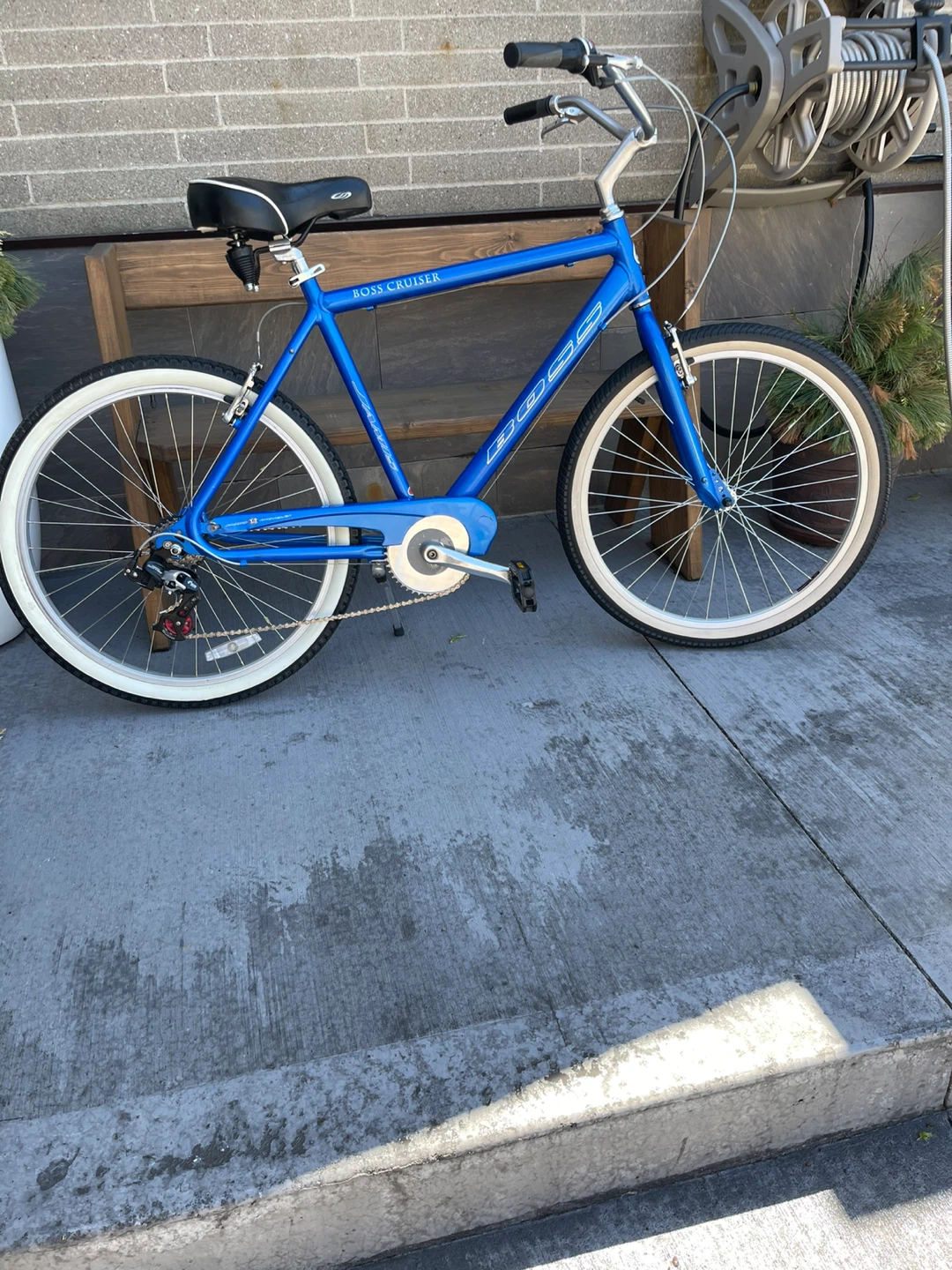 7 Speed Blue BOSS Cruiser Bicycle