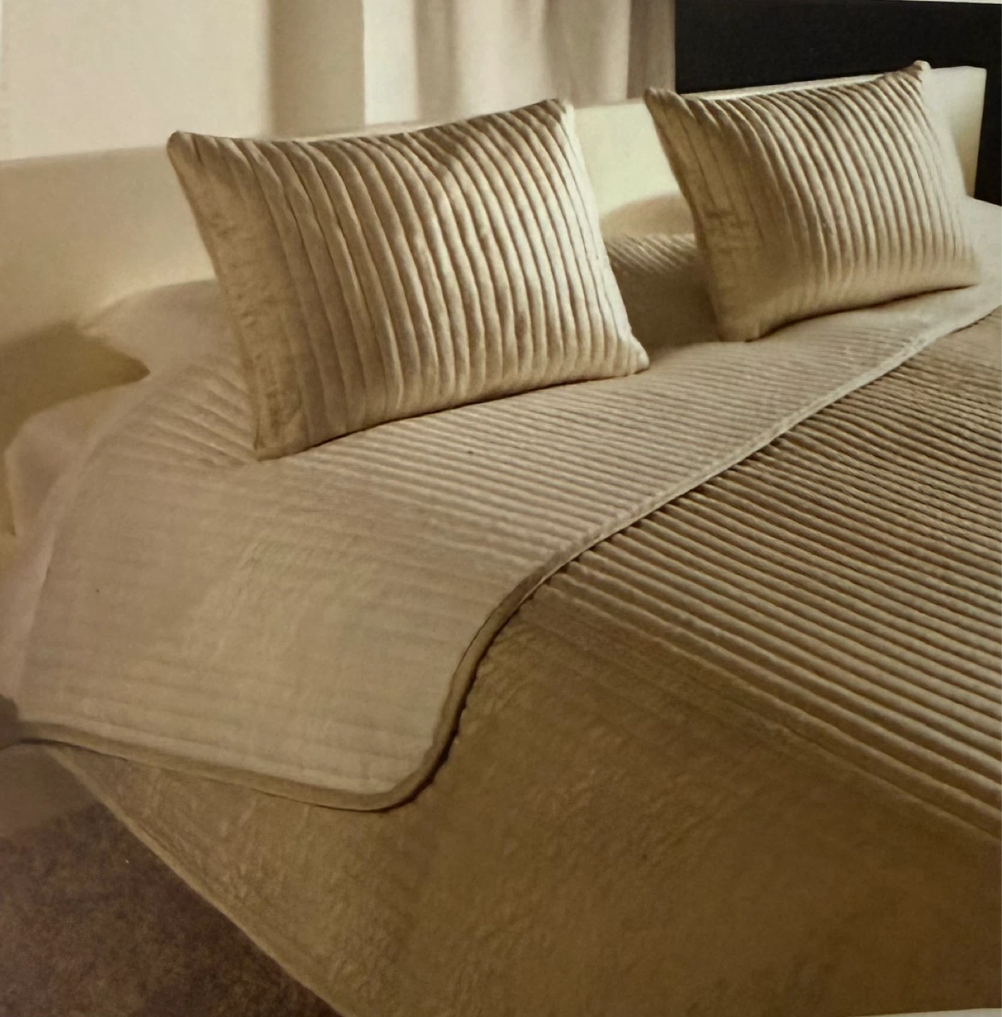 NEW!  IKEA Queen/King Bedspread & Sham Set