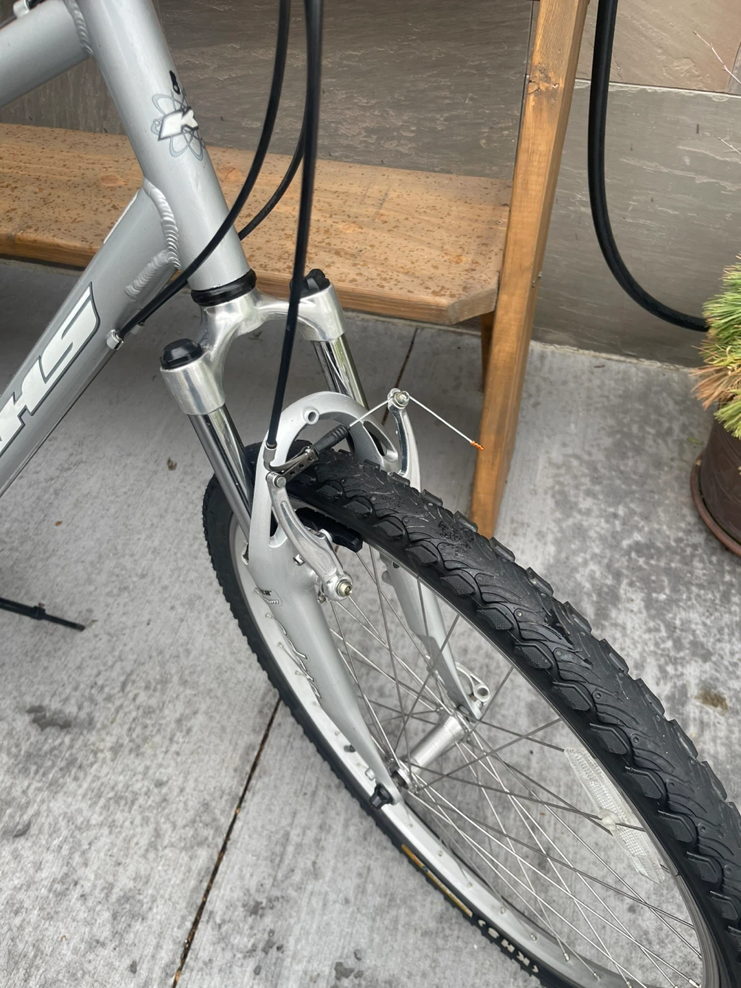 21 Speed KHS Mountain Bike with Basket $325 - photo 4