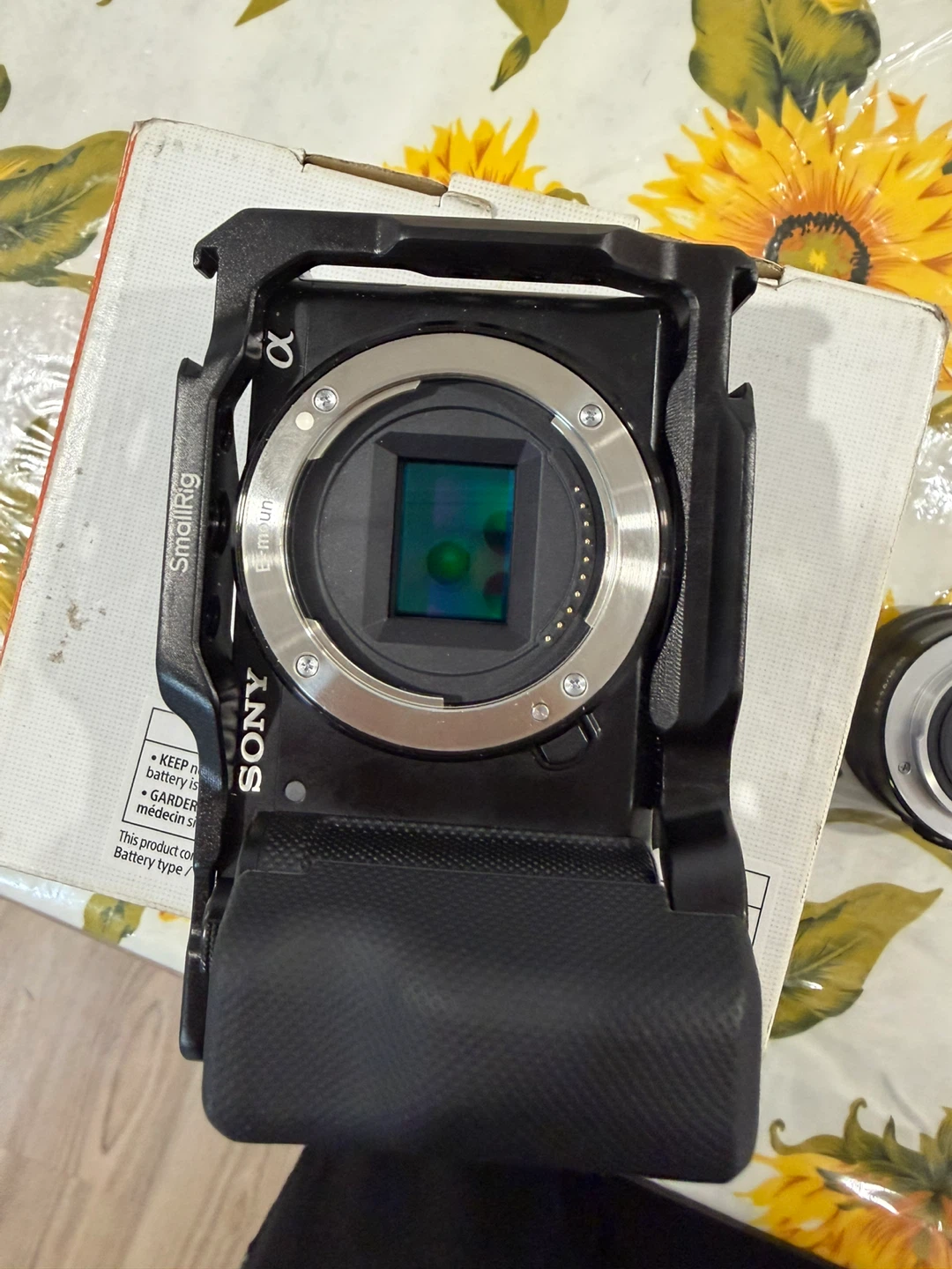 Sony ZV-E10 Camera with SmallRig Cage and Lens - photo 4