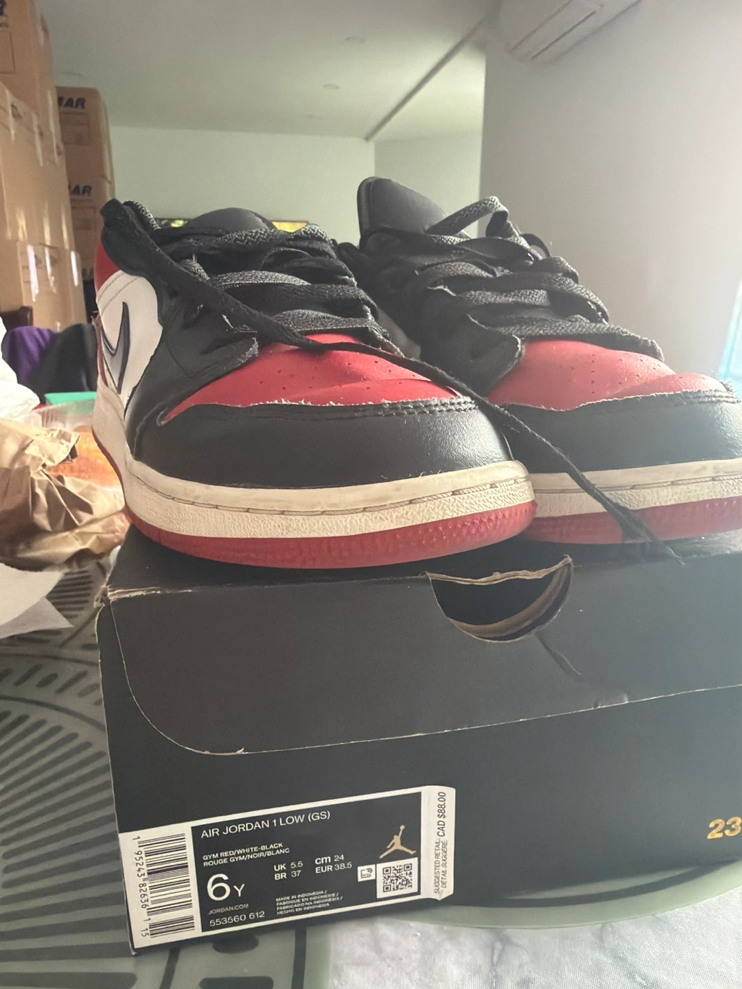 Air Jordan 1 Low (GS) - Black/Red/White - Size 6Y