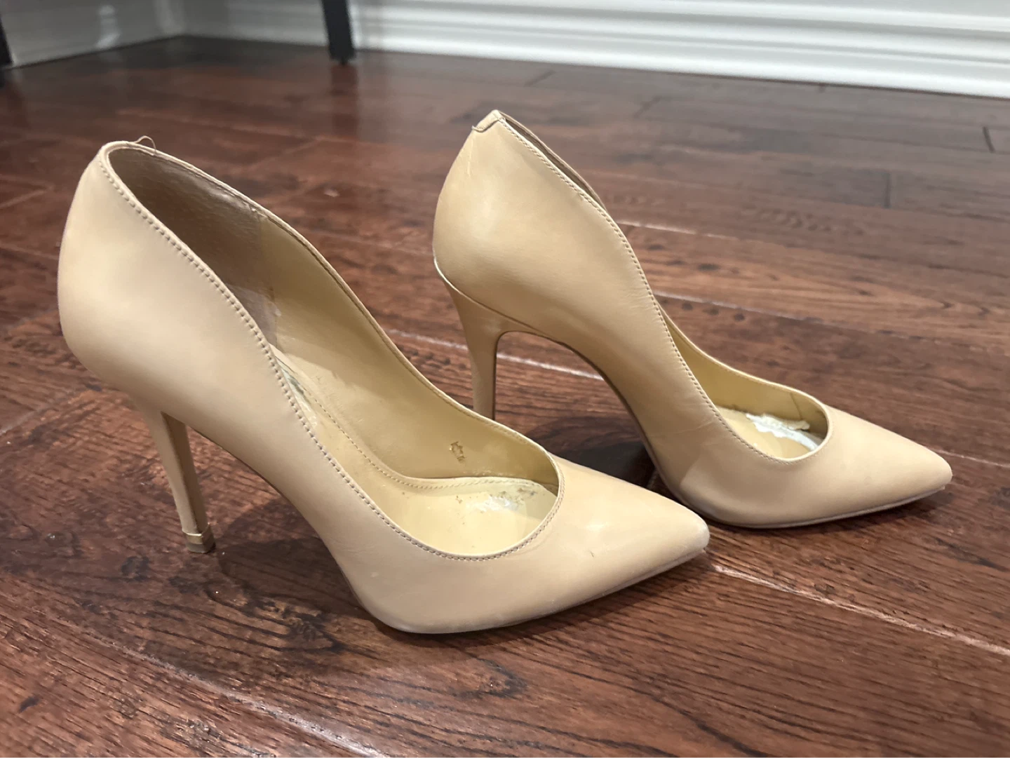 Michael Kors Nude Leather Heels - photo 4