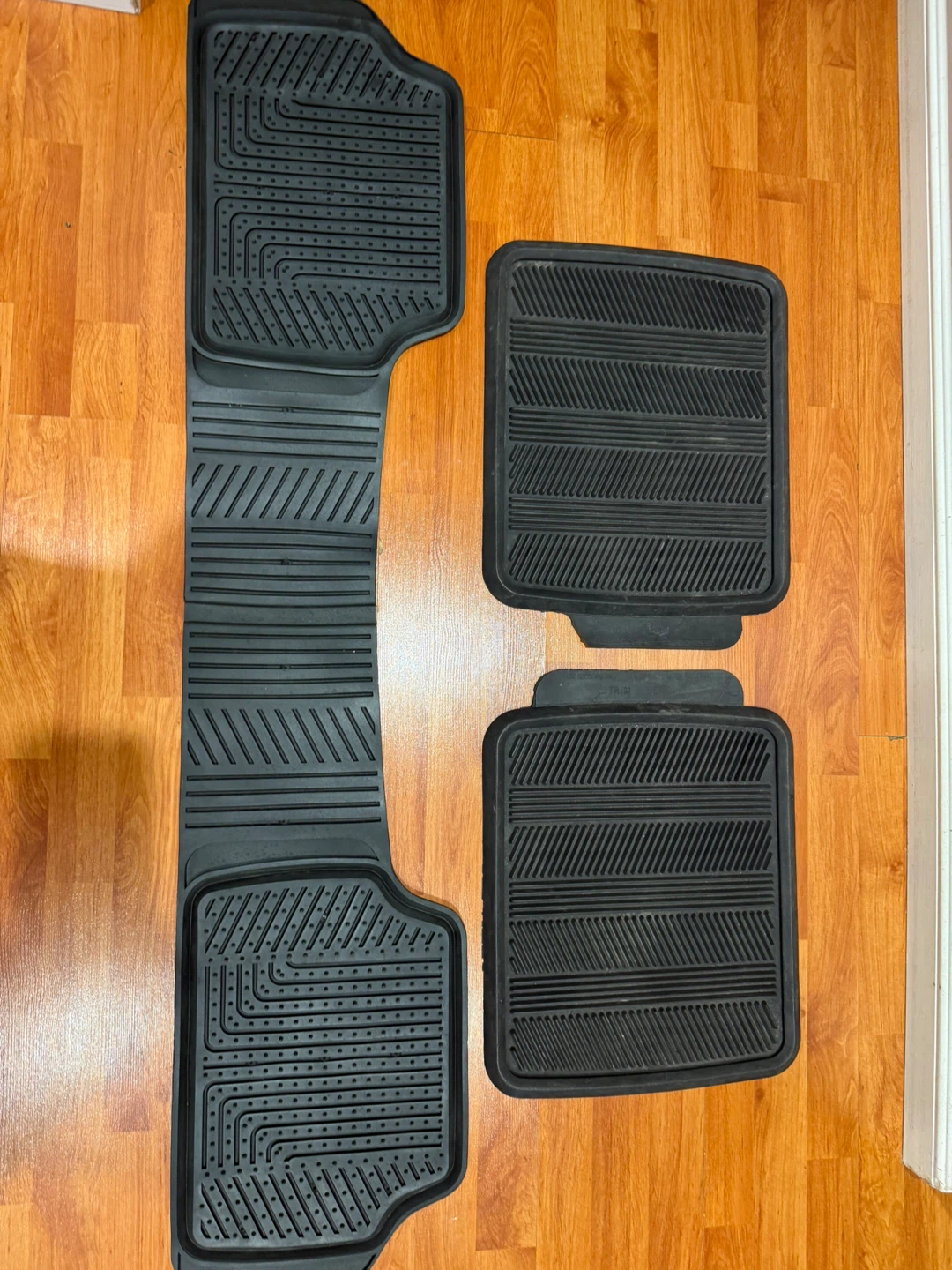 Universal car mats