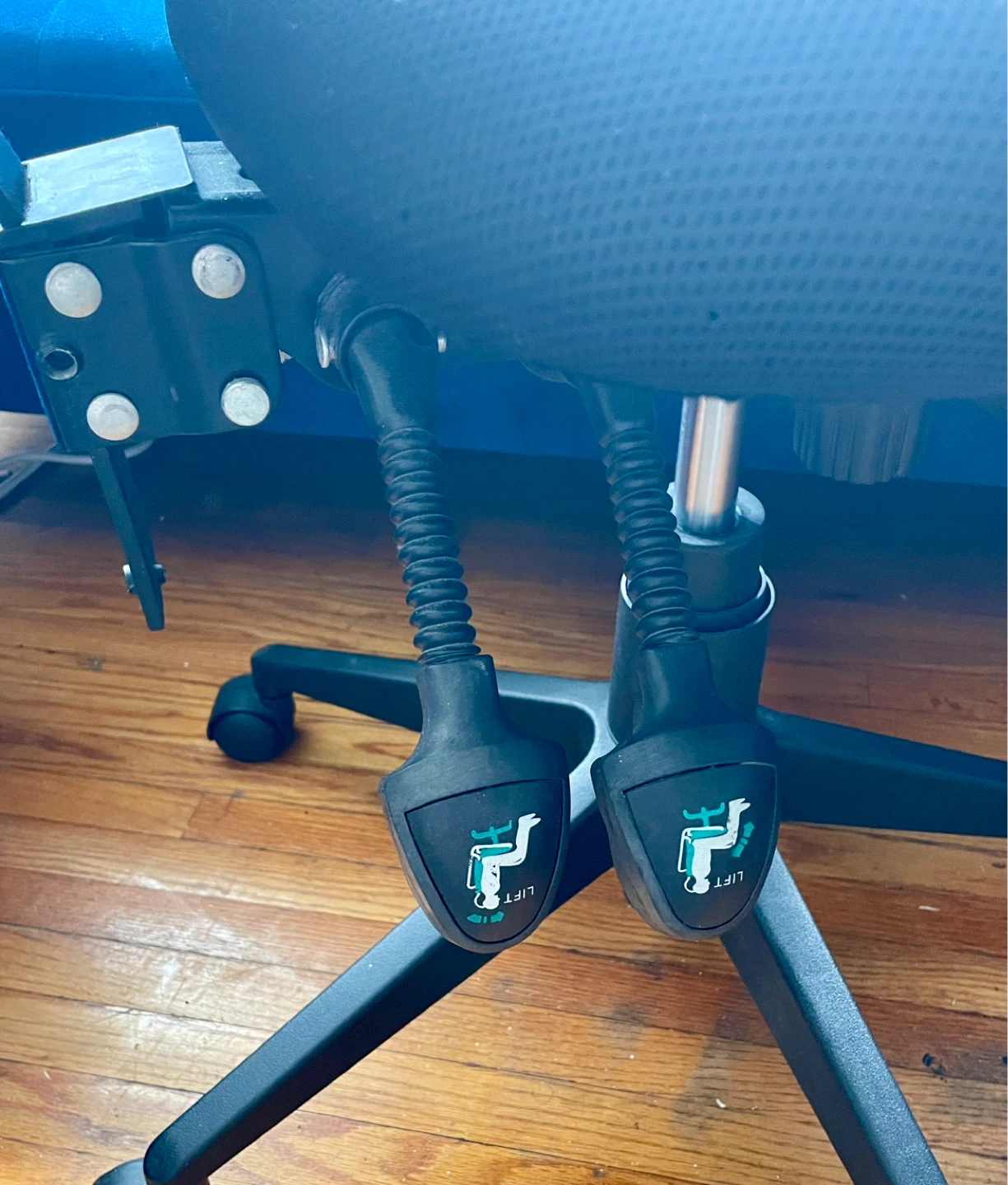 Desk Chair - photo 3
