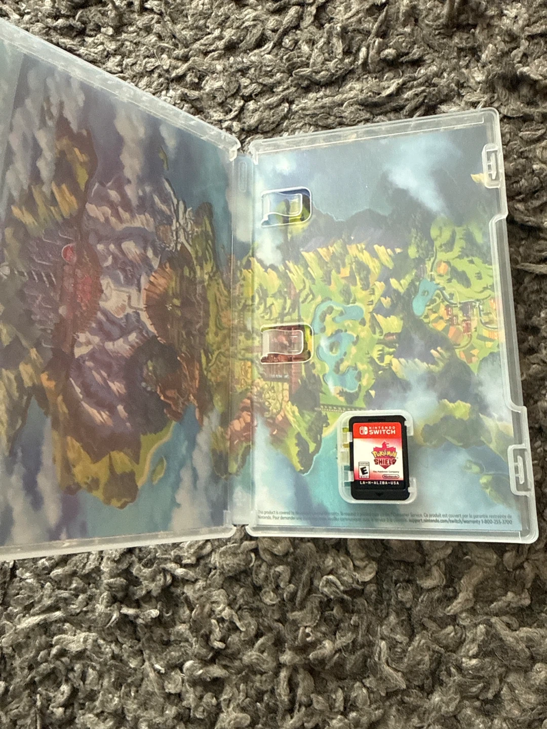 Nintendo Switch Pokemon Shield Game - photo 3