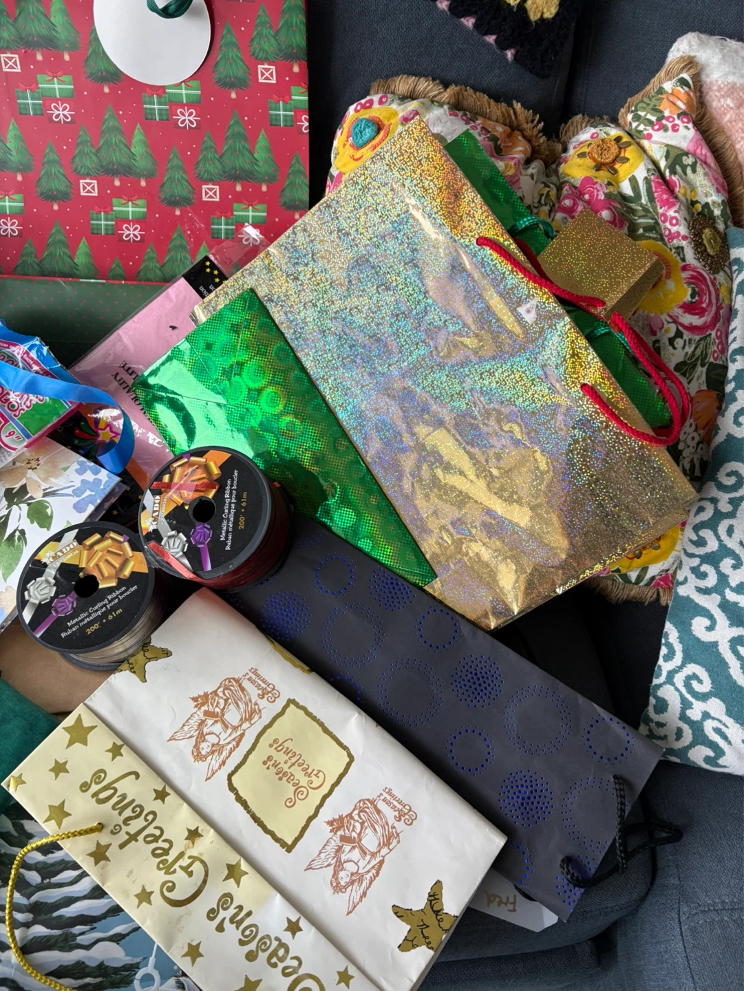 Free Gift Wrapping Supplies - photo 2