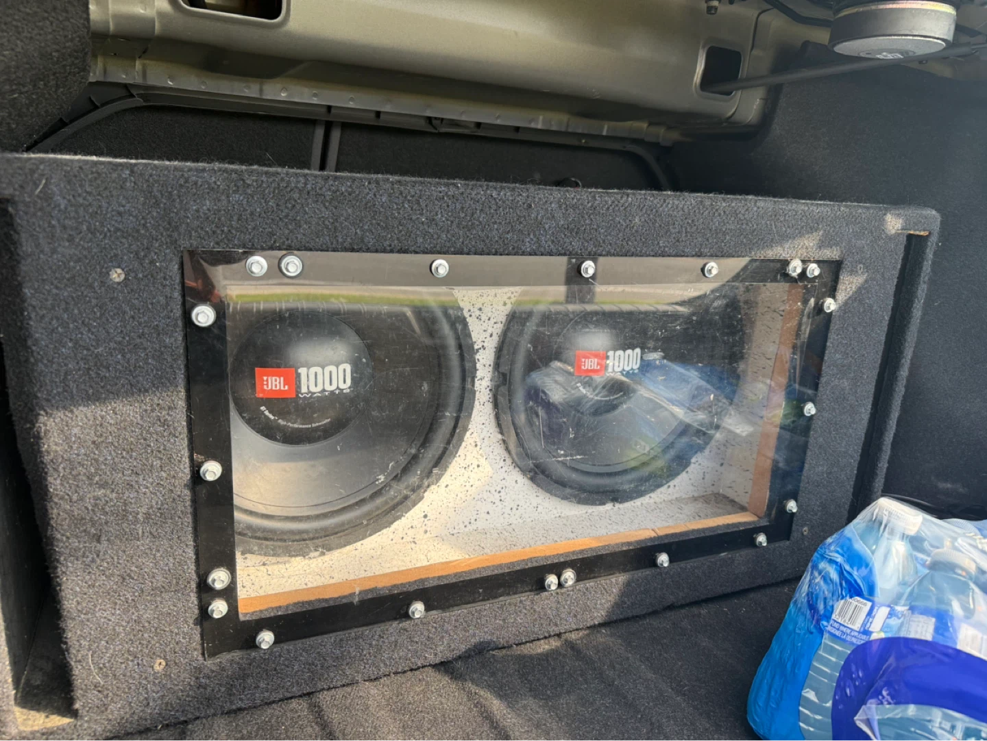 JBL 1000 Dual Subwoofer Box with Pioneer GM-DX871 Amplifier