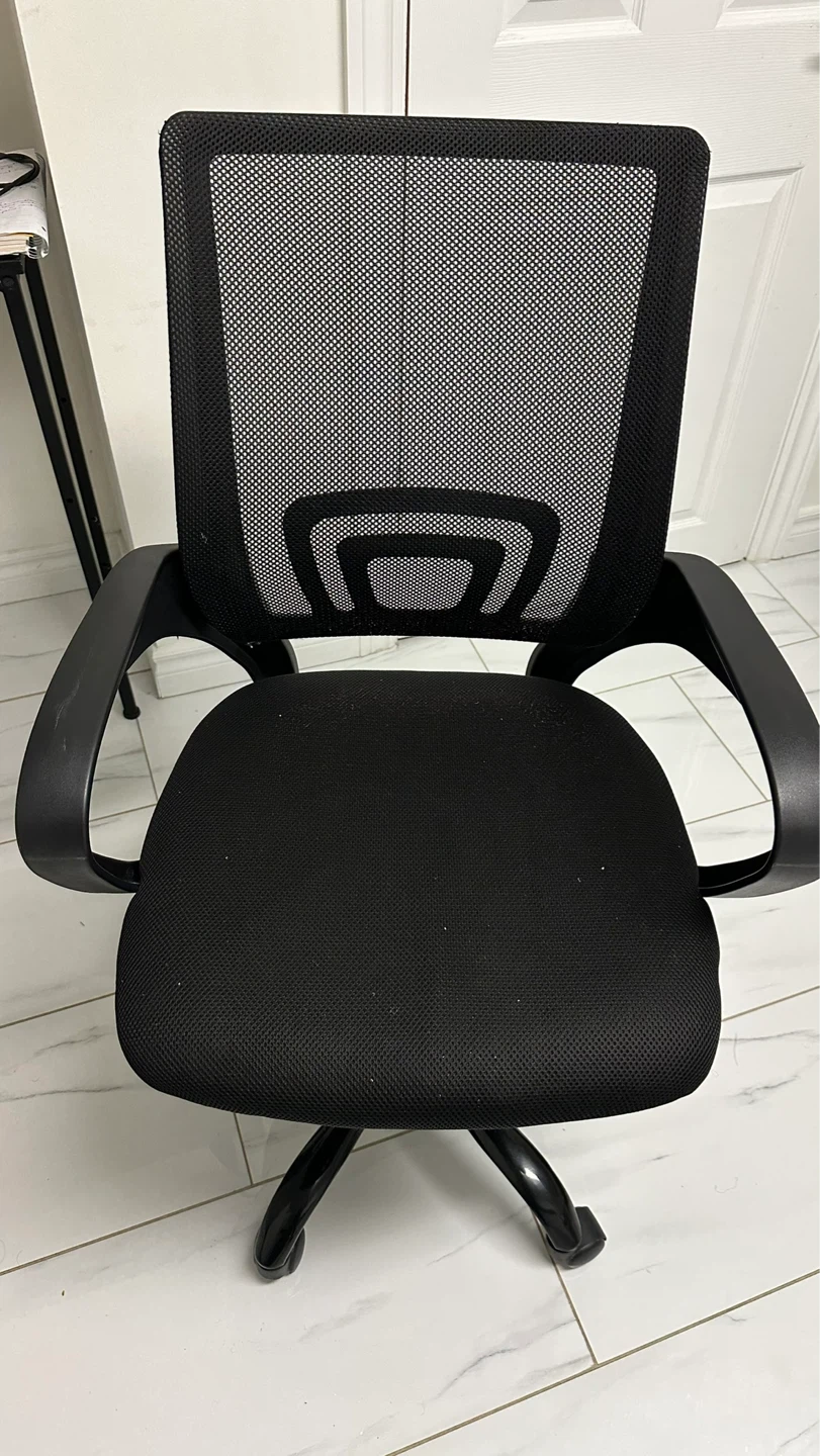 Black Mesh Office Chair