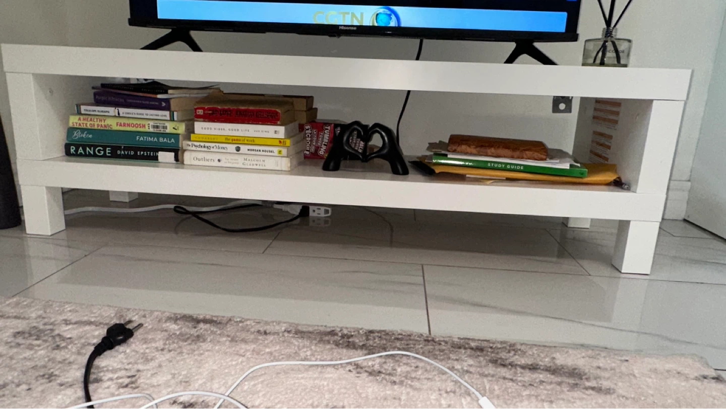 Ikea - White Entertainment Unit / TV Stand - 120 cm - photo 3