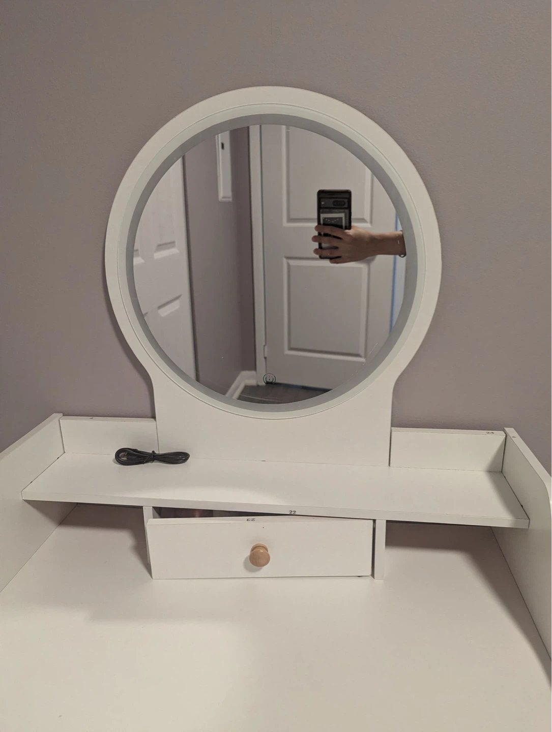 White Vanity Desk with Lighted Mirror and Stool - photo 2