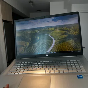 Selling my HP 17-inch laptop