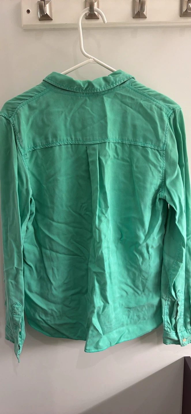 Aritzia Green Button-Up Shirt - photo 3
