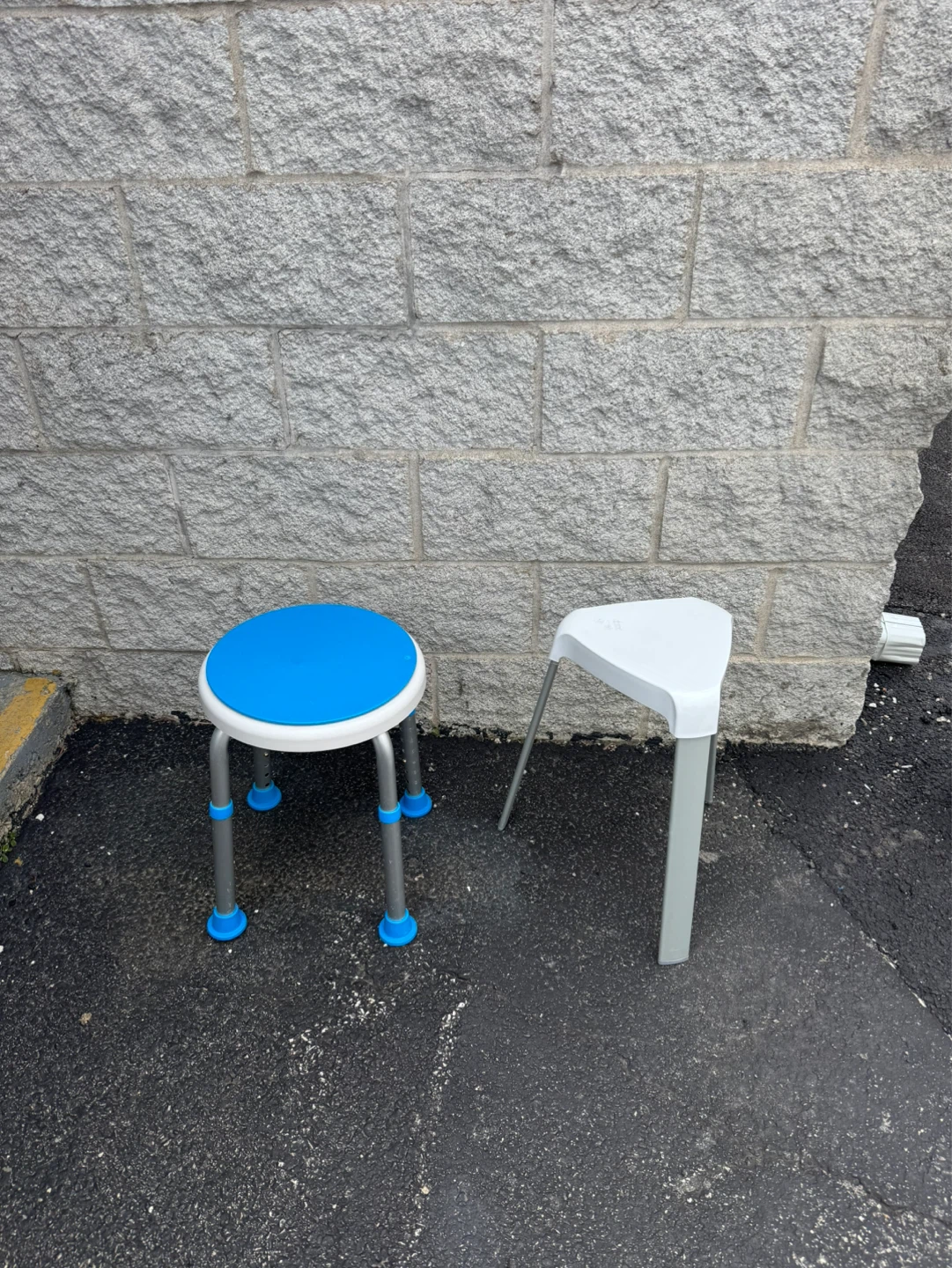Adjustable Height Shower Stool with Blue Seat - photo 3