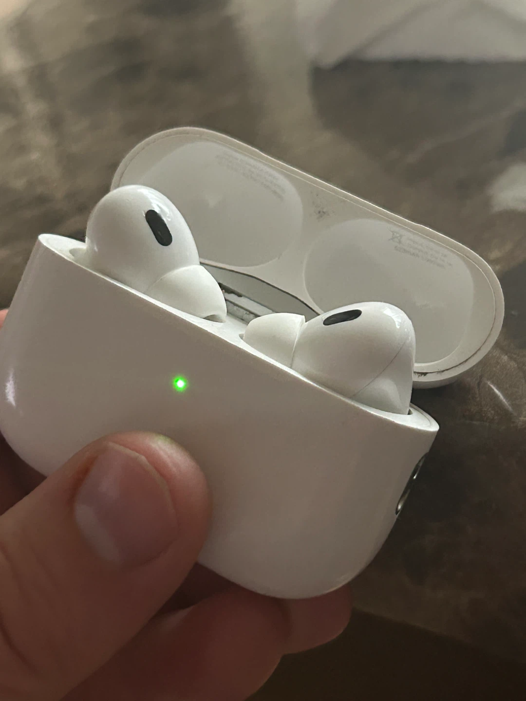 Apple AirPods Pro (2nd generation) - photo 3