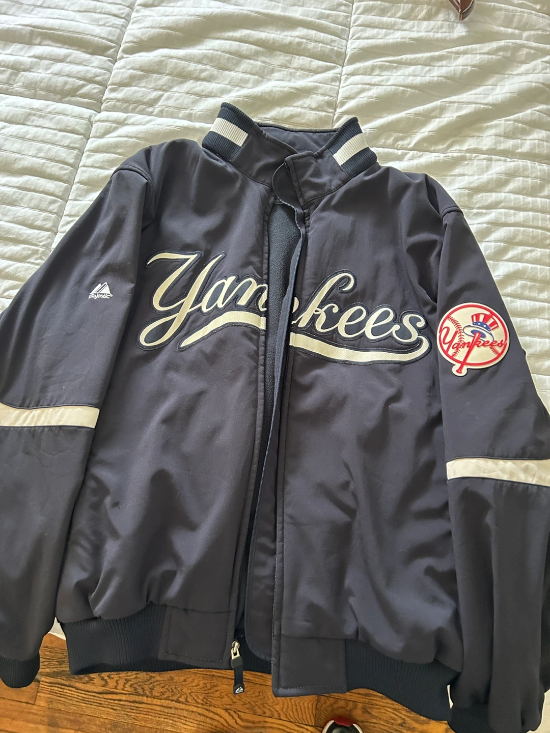 Majestic New York Yankees "Yankees" Bomber Jacket - photo 4