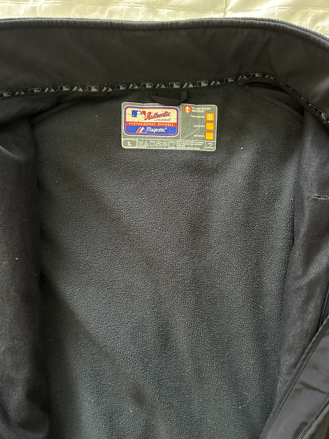 Majestic New York Yankees "Yankees" Bomber Jacket - photo 2