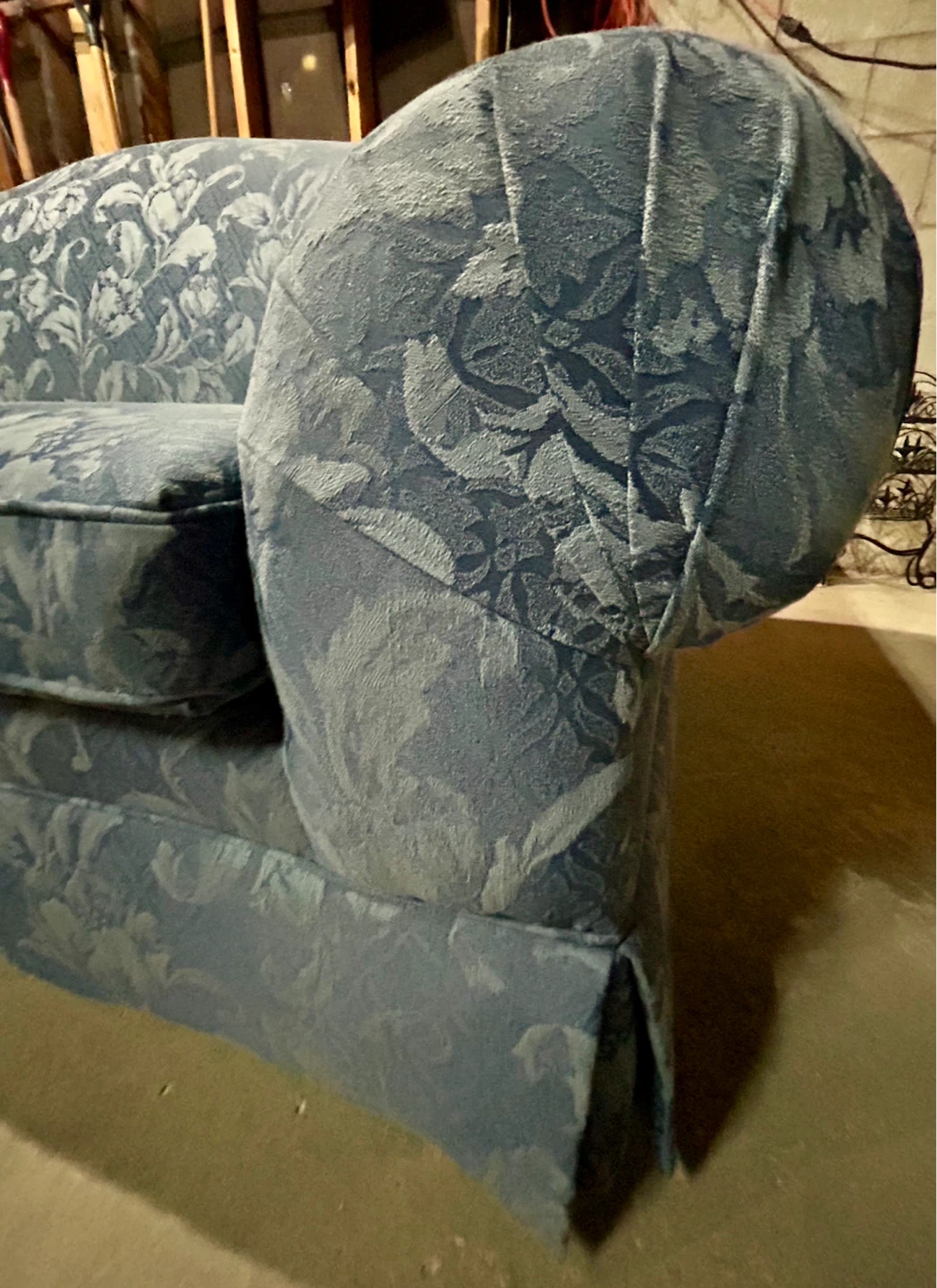 Blue Floral Loveseat Sofa and accent chair - photo 3