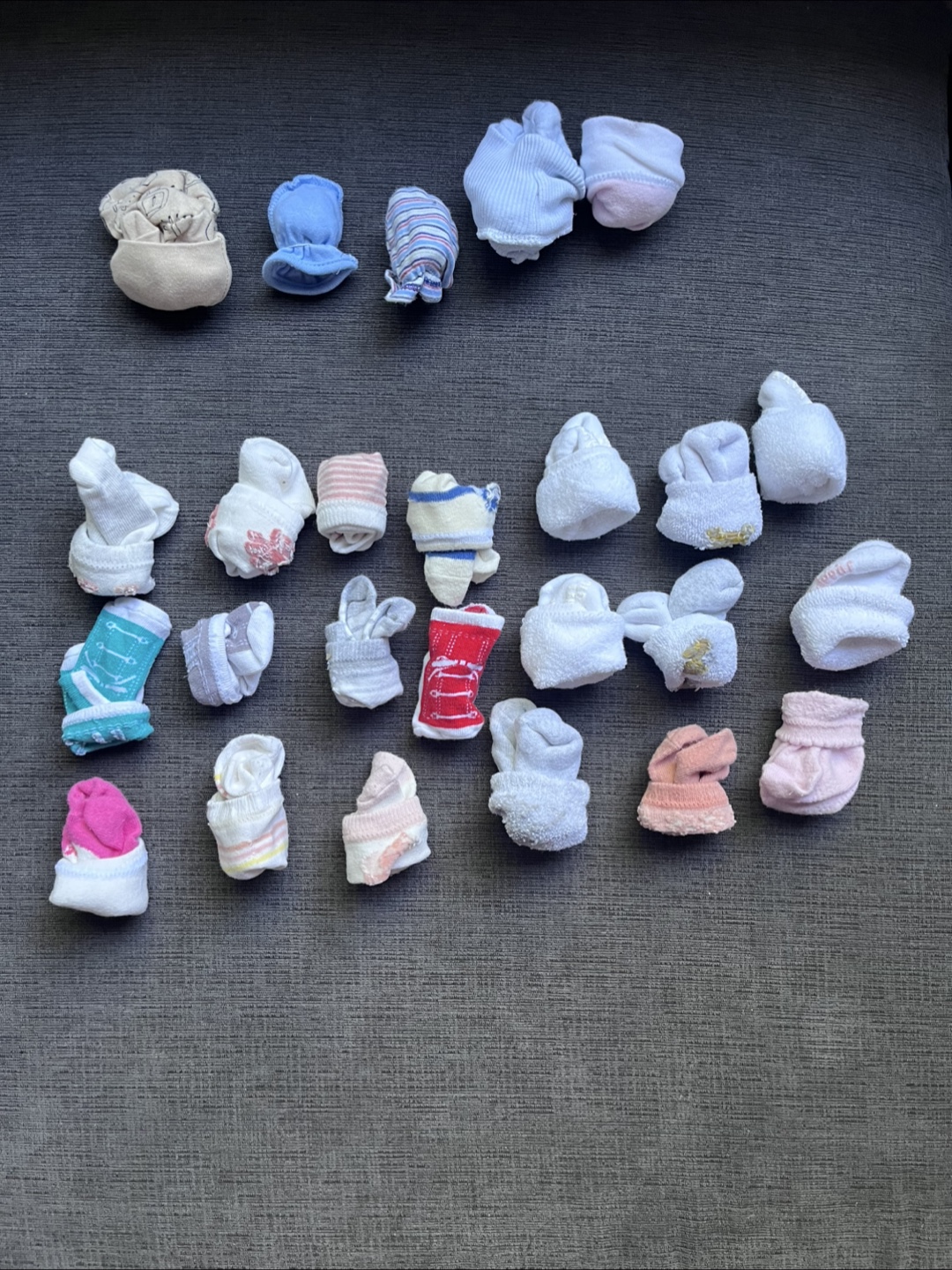 New Baby Bibs, Socks and Mitts - photo 2