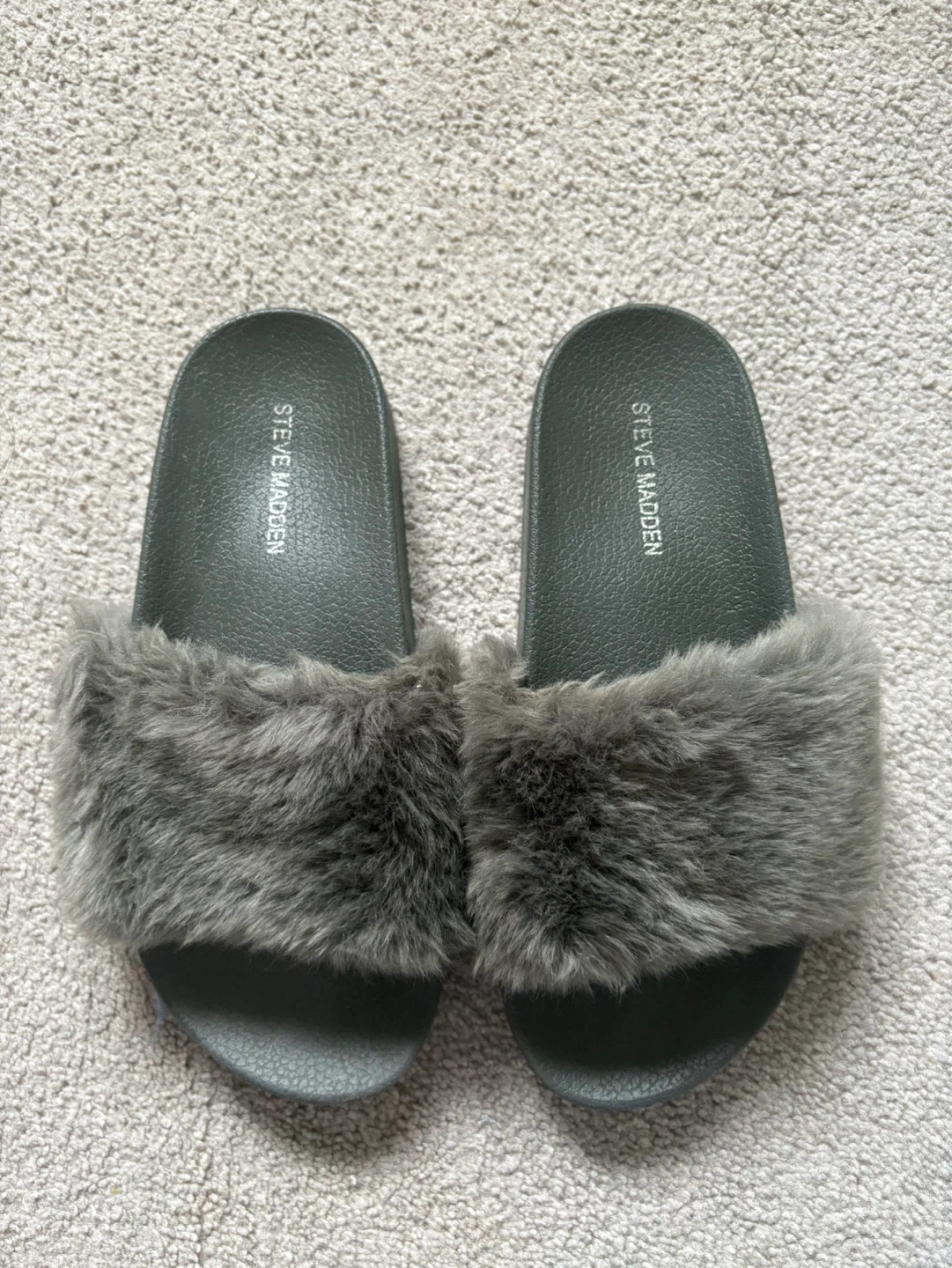 Steve Madden Faux Fur Slides - Size US 6
