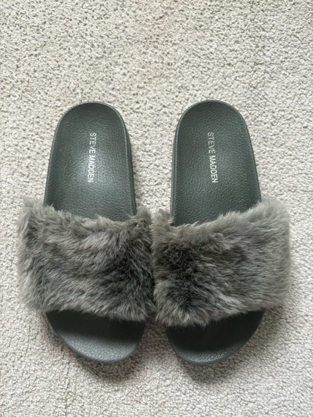 Steve Madden Faux Fur Slides - Size US 6