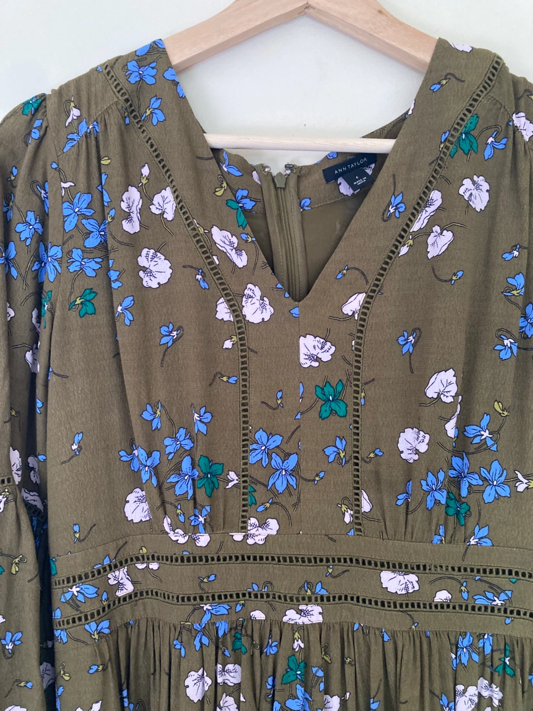 Ann Taylor Women's Floral Midi Dress Size 6