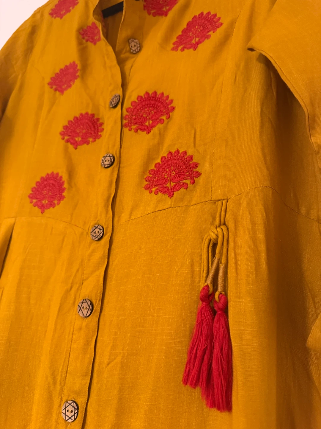Saachi Yellow Kurti with Red Embroidery - photo 4
