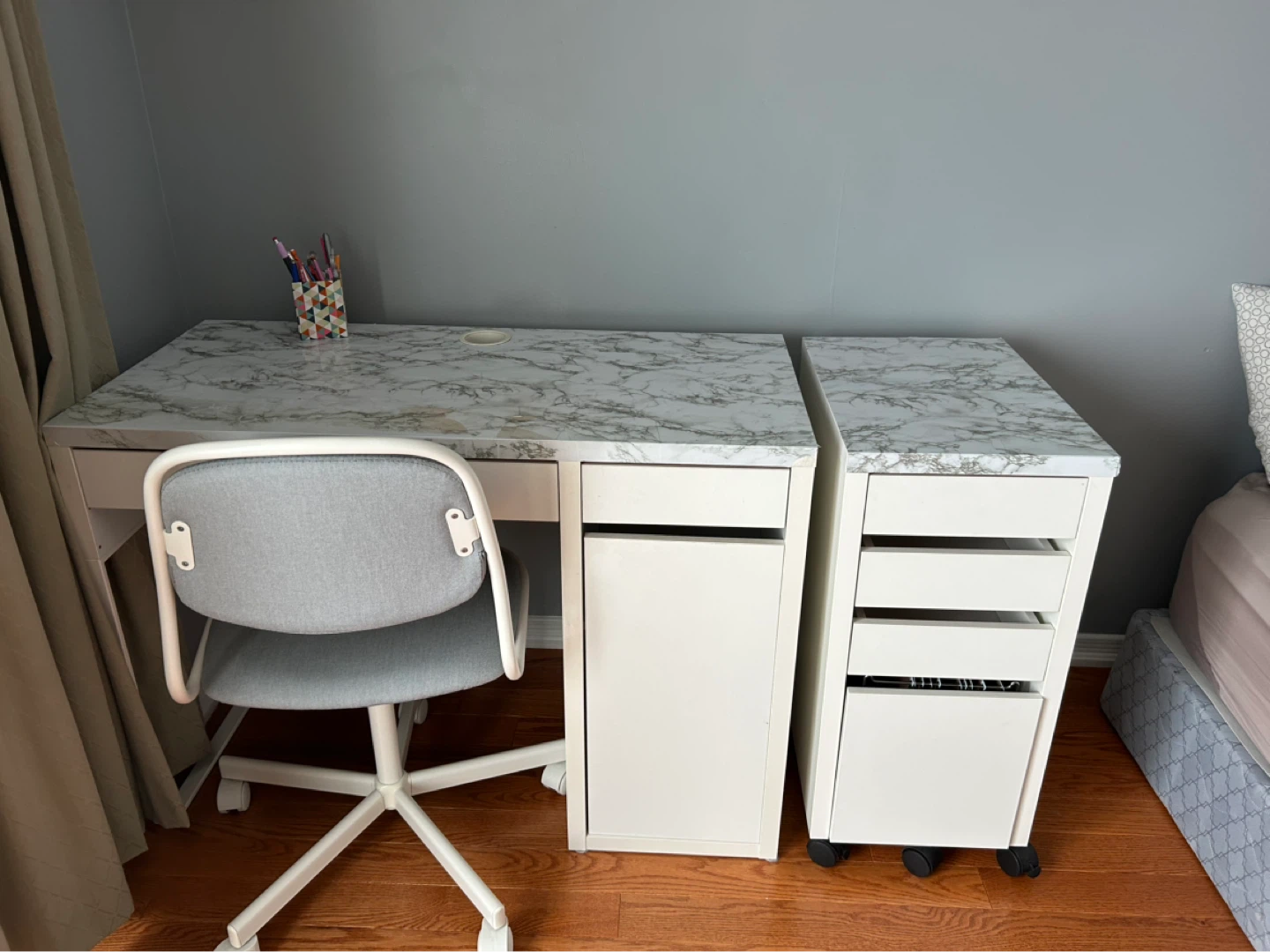 IKEA White Desk and Rolling Storage Cabinet - photo 4