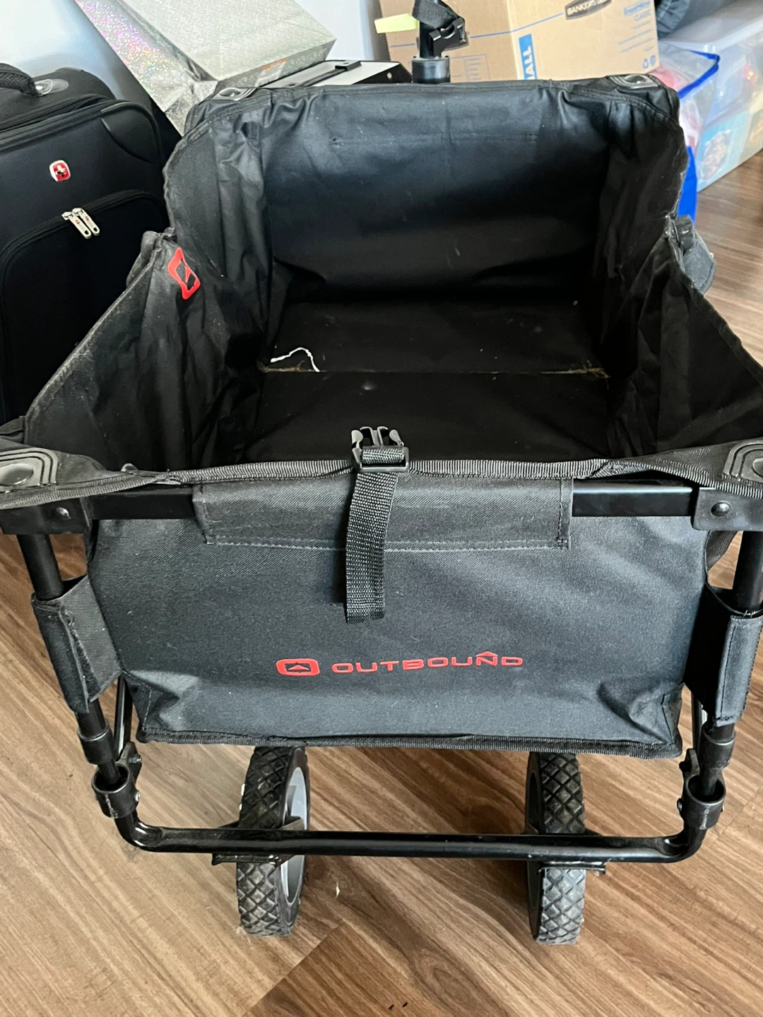 Outbound Folding Wagon