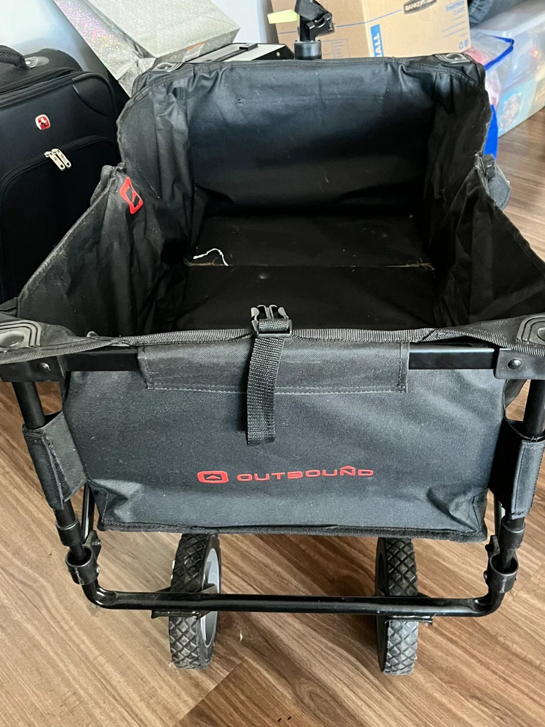 Outbound Folding Wagon