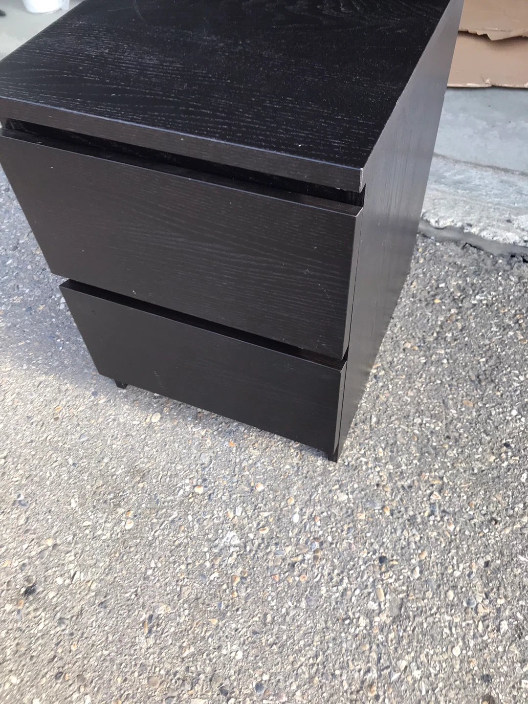 Ikea malm dresser & bedside table - photo 3