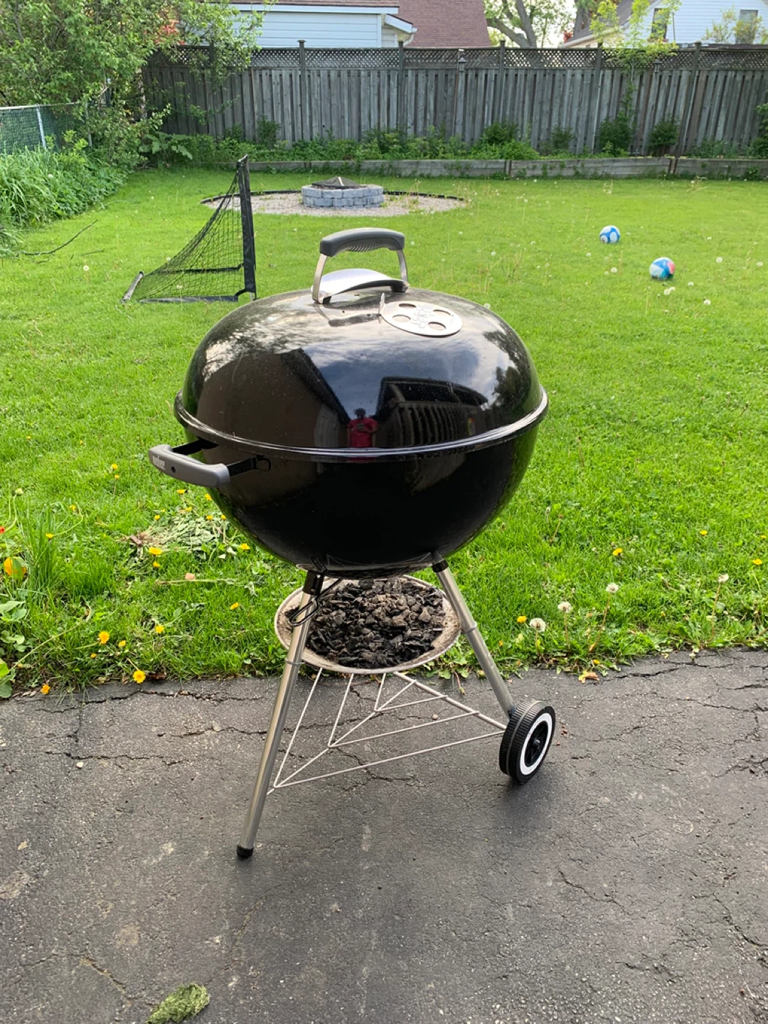 Weber 22” Kettle Charcoal Grill