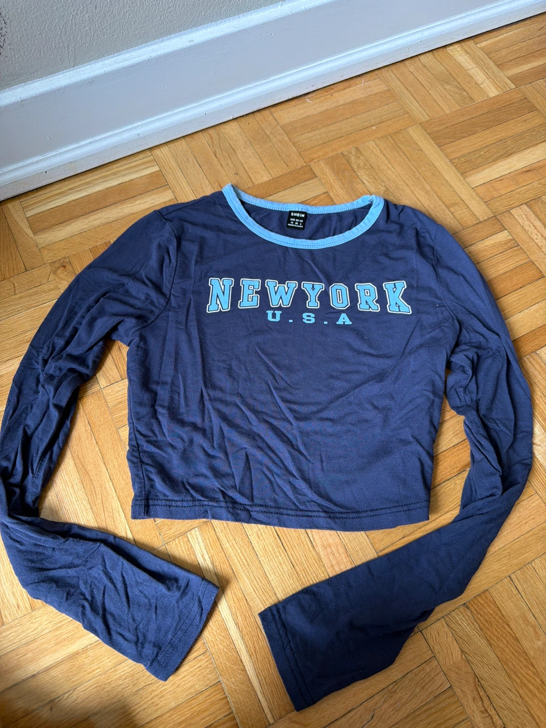 SHEIN cropped Long Sleeve Shirt