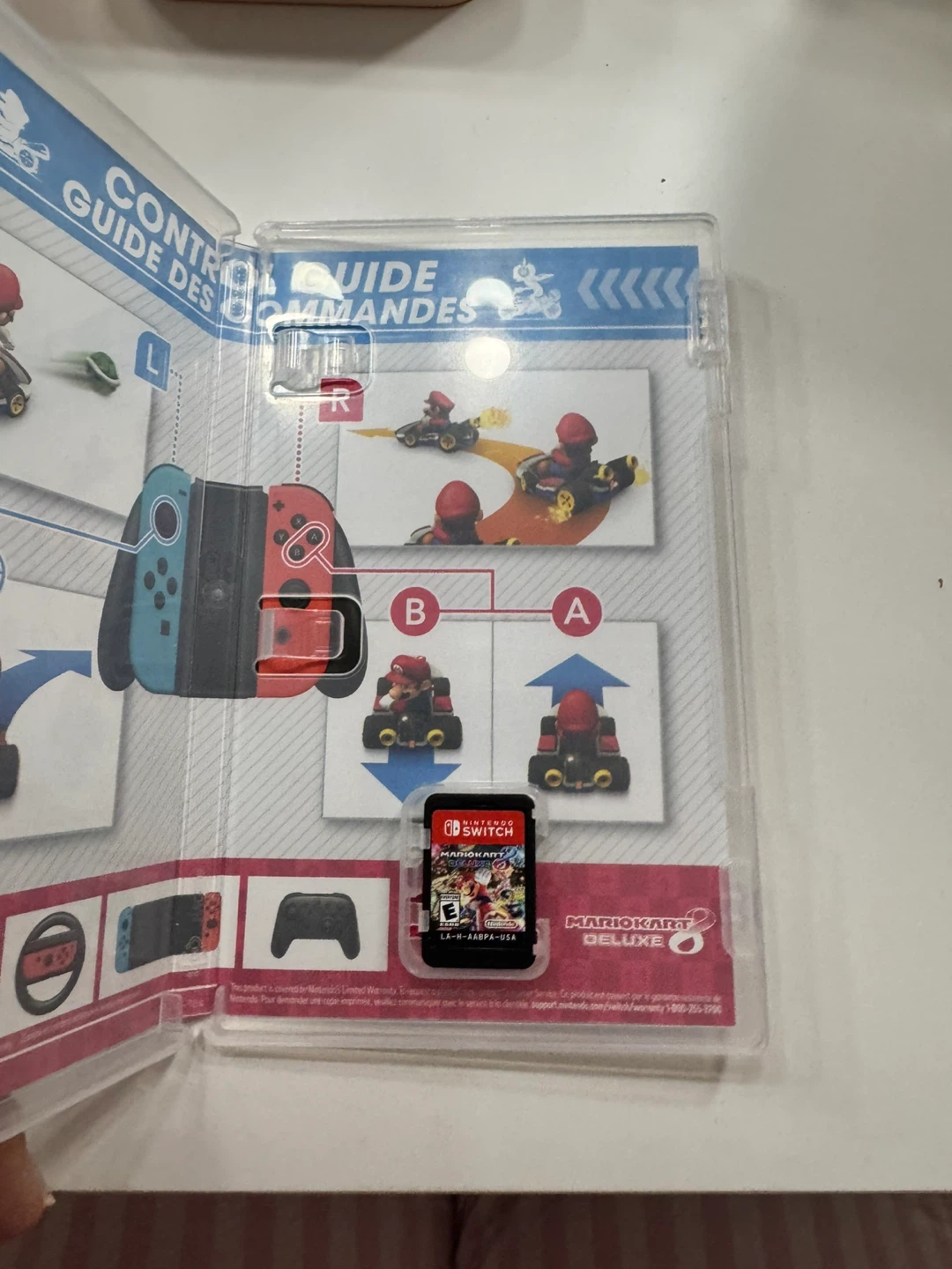 Nintendo Switch Mario Kart 8 Deluxe Game - photo 2
