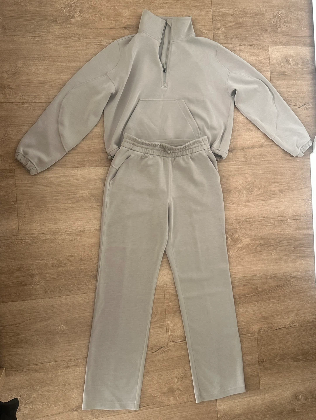 Lululemon Grey Recycled Polyester Blend Athleisure Set