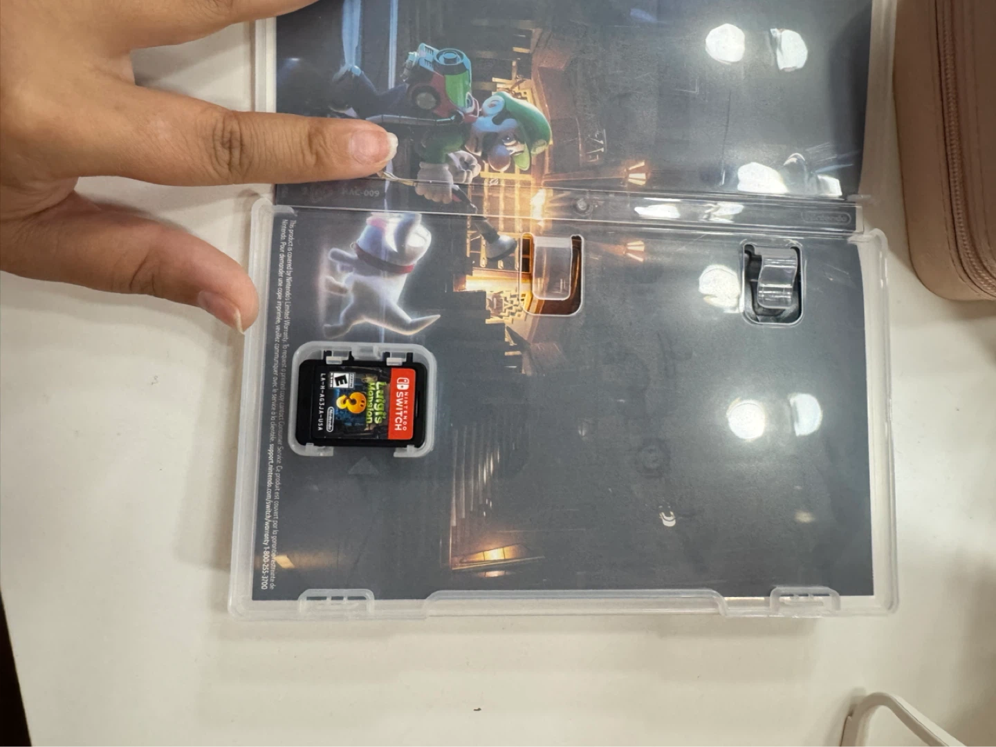 Luigi's Mansion 3 Nintendo Switch Video Game - photo 2