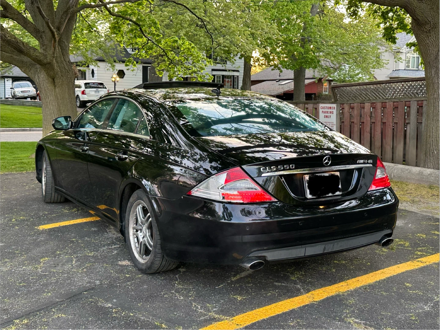 Black Mercedes-Benz CLS 550 - photo 3