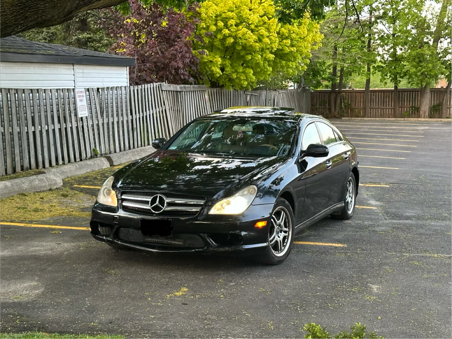 Black Mercedes-Benz CLS 550