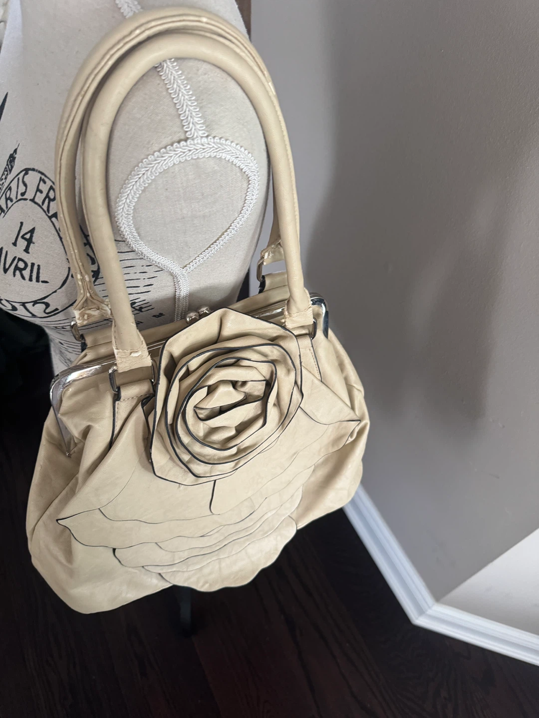 Beige Rose Handbag - photo 3