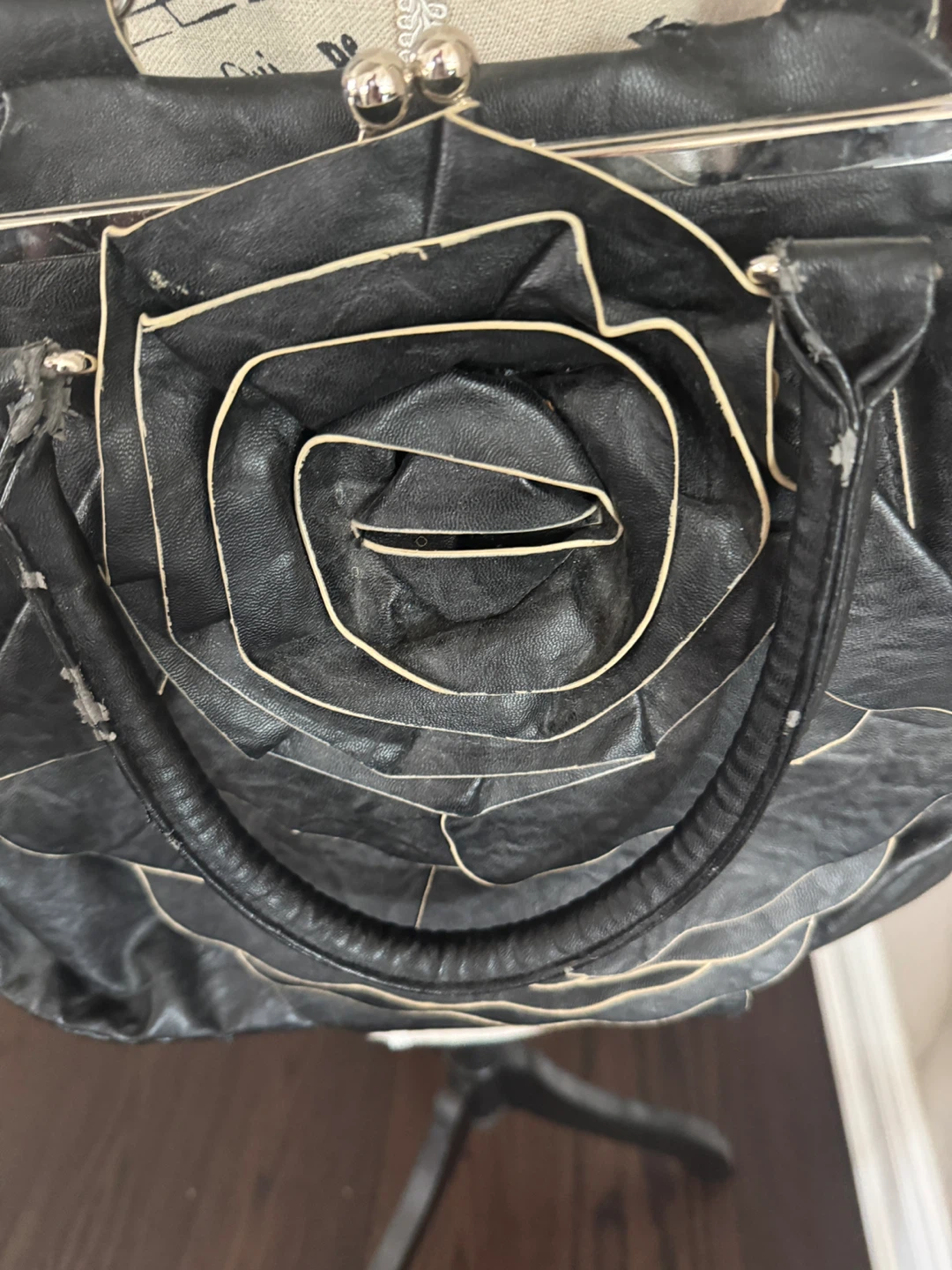 Black Faux Leather Rose Handbag - photo 4