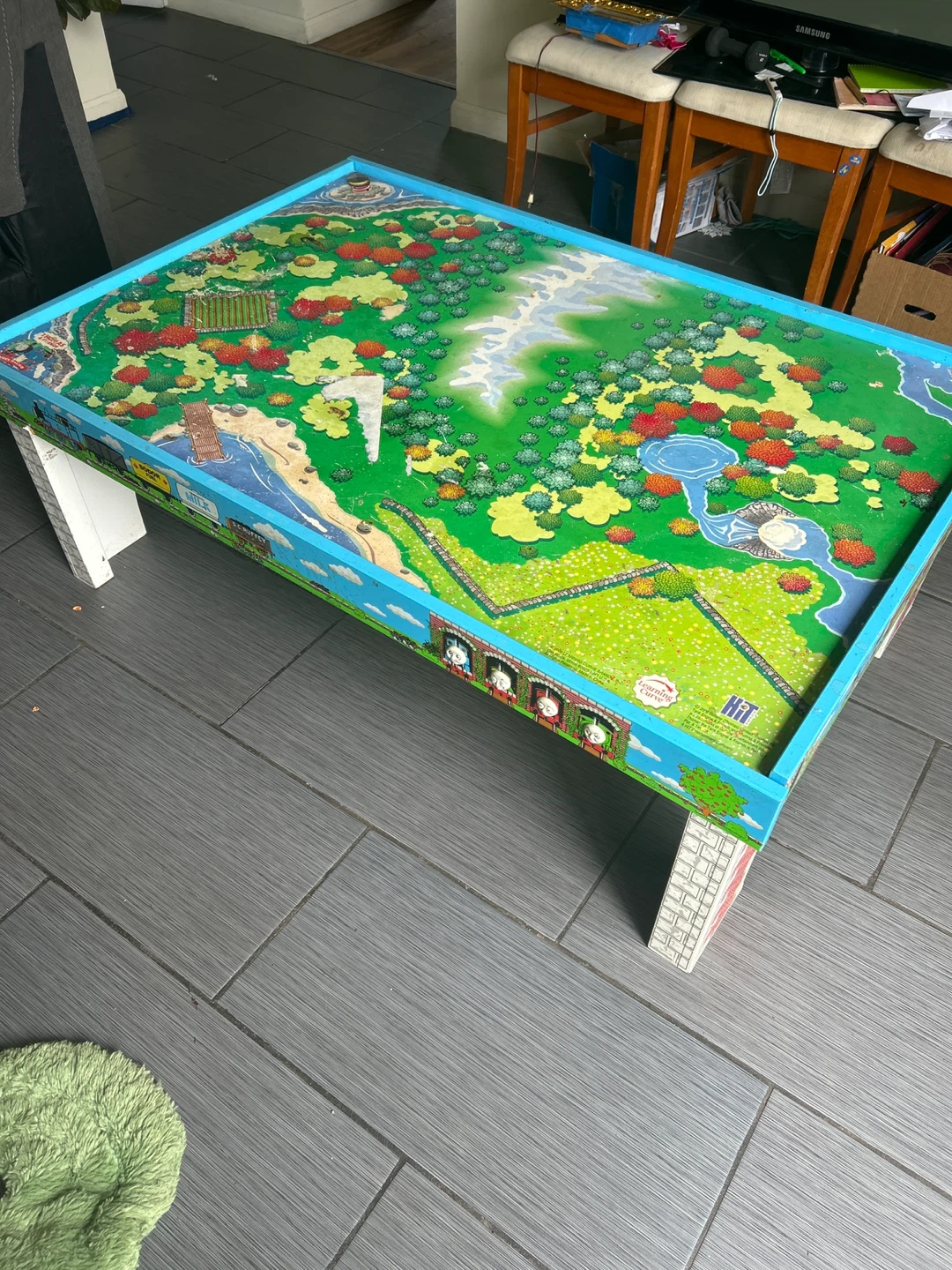Thomas the Train Play Table - photo 2