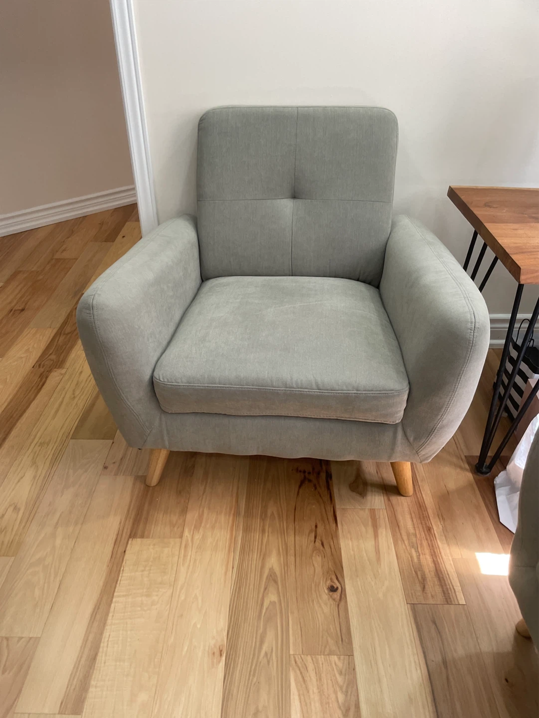 Pistachio green structube sofas