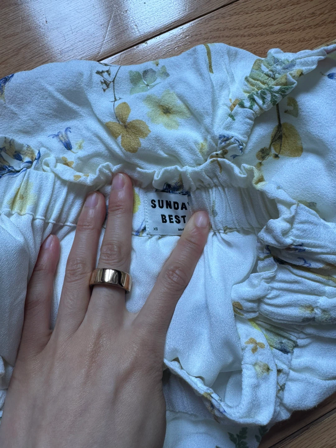 Aritzia Floral Mini Skirt - XS - photo 2