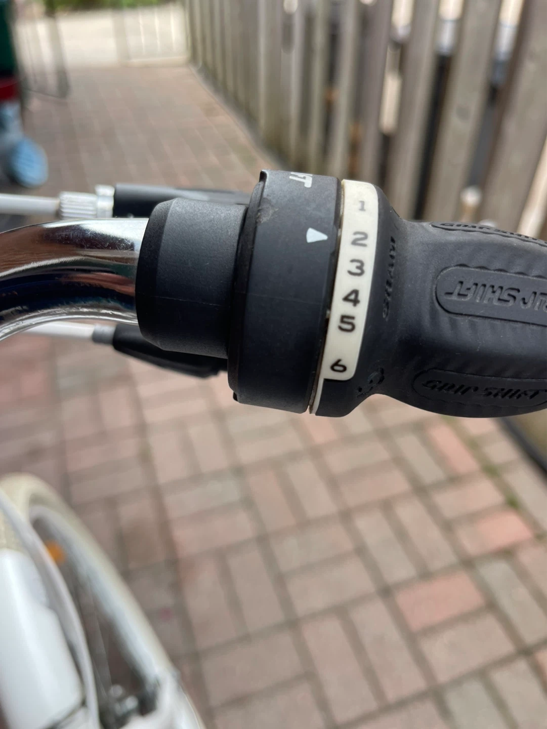White EverTour Cruiser Bicycle - photo 5
