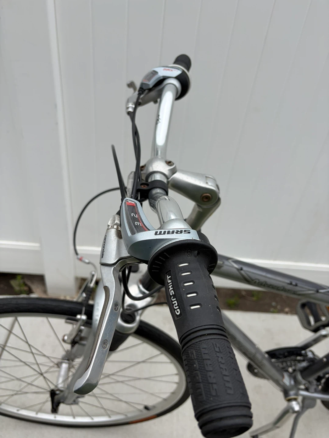 Cannondale Adventure 400 Hybrid Bike - photo 5