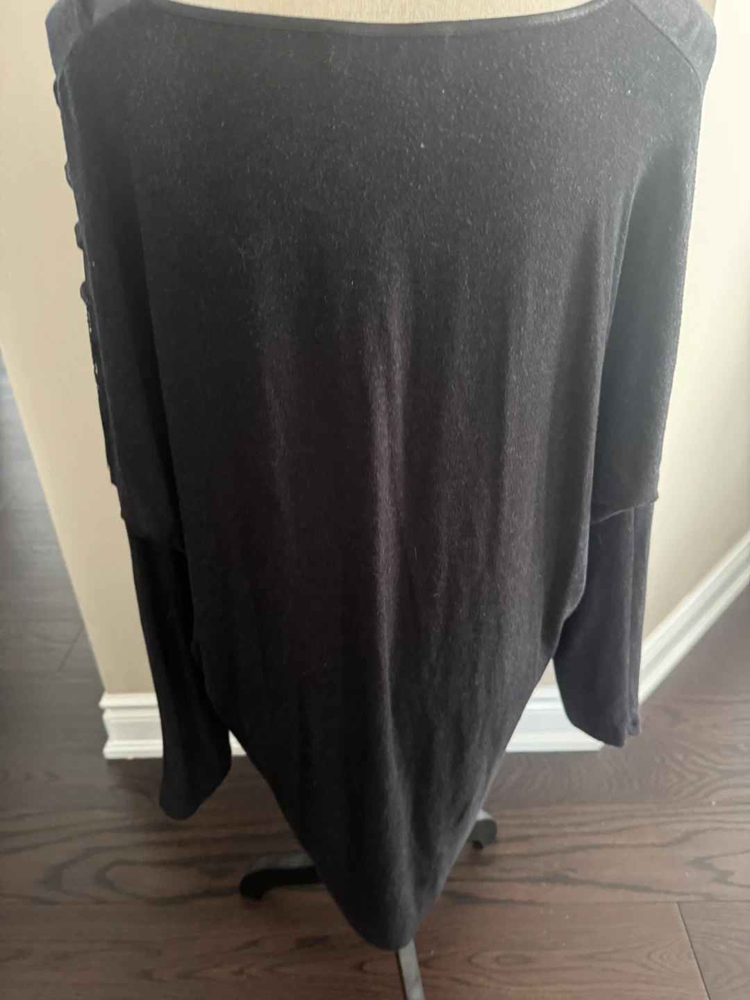 Diagonal Black Long Sleeve Top Size 42 - photo 4